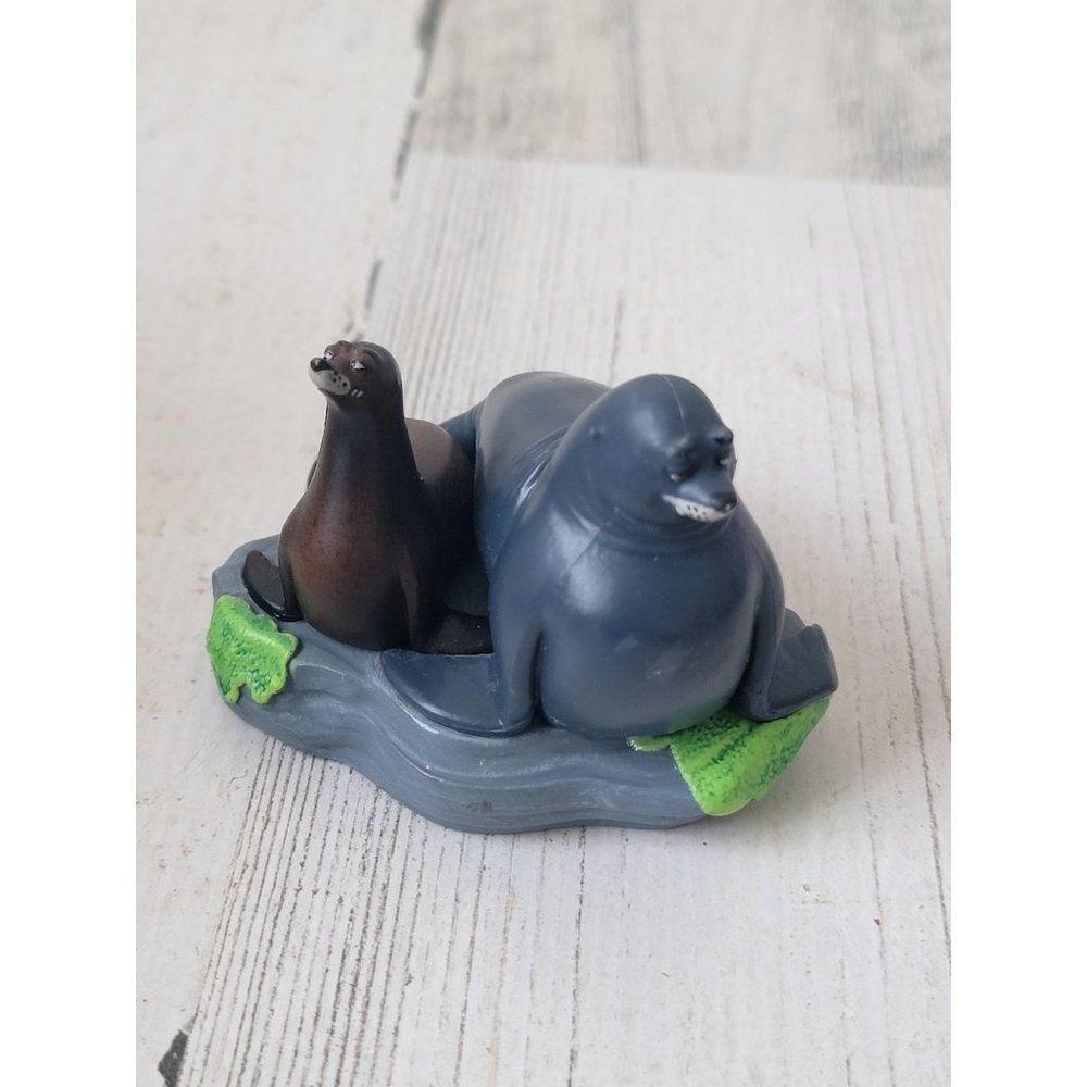 Finding Dory seals Disney Pixar villain toy figure